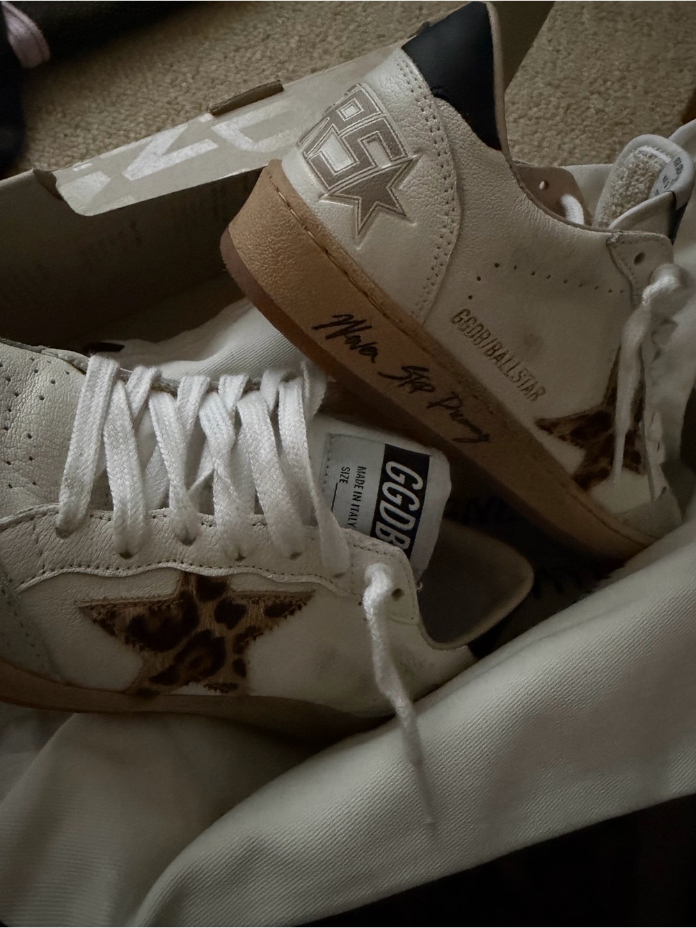 Golden Goose - Picture 3 of 8